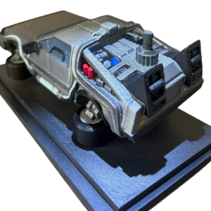 figurine voiture volante science fiction imprimée en 3D et peinte à la main